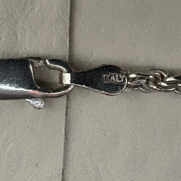 Sterling Silver Rope Chain Necklace. - Picture 8 of 9